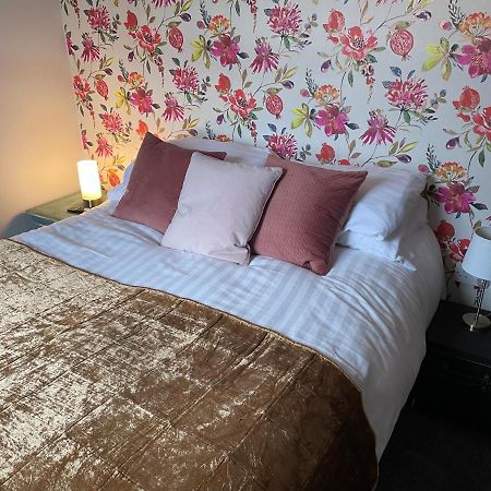 Hotel The White Swan Deighton York Esterno foto