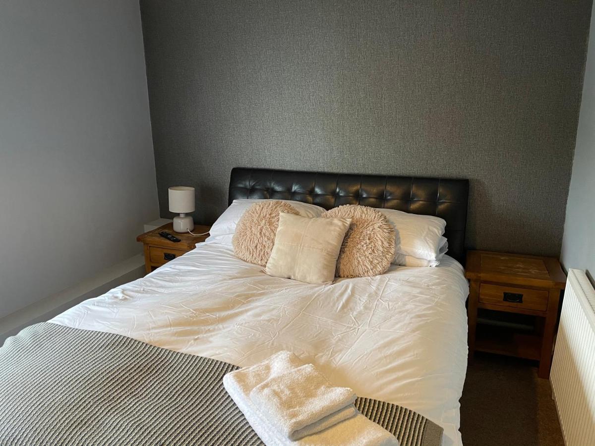 Hotel The White Swan Deighton York Esterno foto