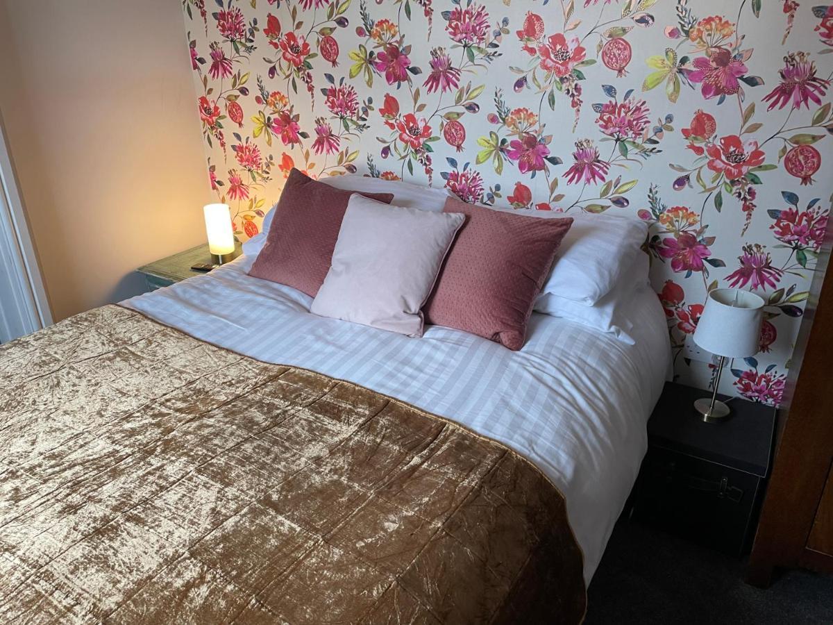 Hotel The White Swan Deighton York Esterno foto